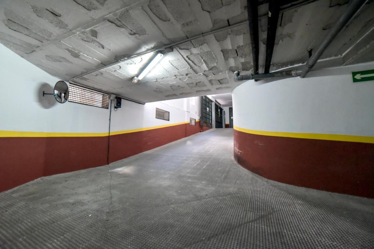 Peace, Pool & Parking At Centre Διαμέρισμα Σεβίλλη Εξωτερικό φωτογραφία